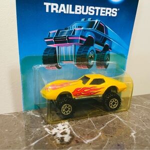 1988 Hot Wheels TrailBusters Monster Vette #39 NOC